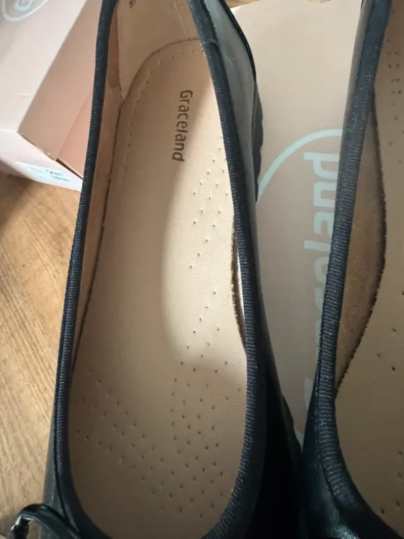 Zwarte ballerina van de Van Haren