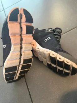 Zwarte On cloud schoenen