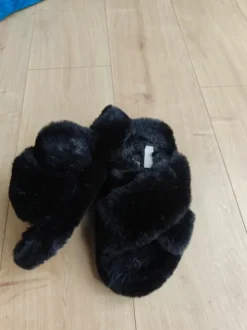 Zwarte pantoffels H&M