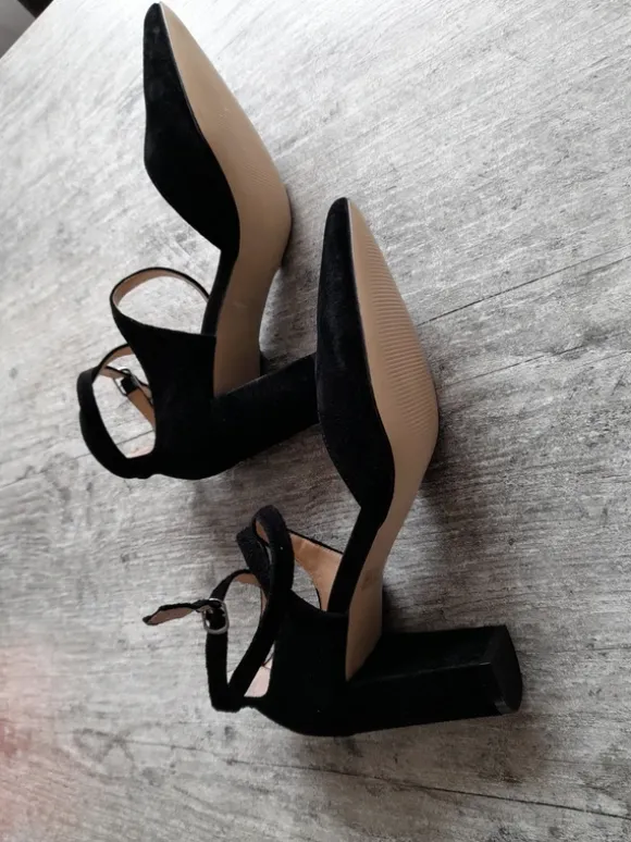 Zwarte pumps
