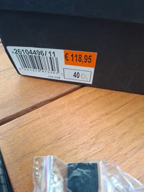 Zwarte pumps in lakleer