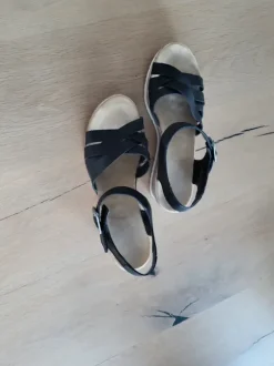 Zwarte sandalen