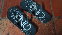 Zwarte strandslippers heren. "O'Neill". Maat 45-46.